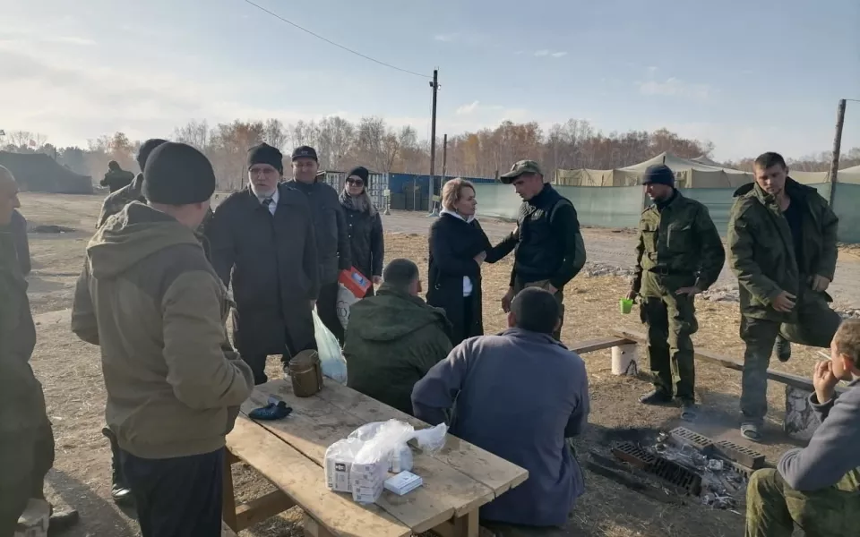 Власти помогли мобилизованным жителям Алтайского края решить финансовые вопросы
