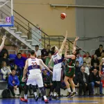 И сразу овертайм: баскетболисты БК Барнаул провели первый домашний матч сезона