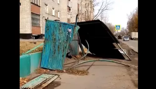 В Рубцовске на пенсионерку упала автобусная остановка