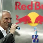 Умер создатель популярного энергетика Red Bull Дитрих Матещиц