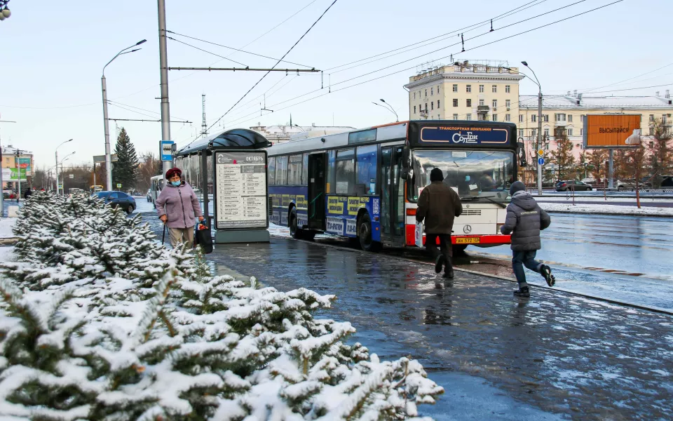 В Барнауле пассажирка автобуса отсудила 120 тысяч рублей за вывих плеча