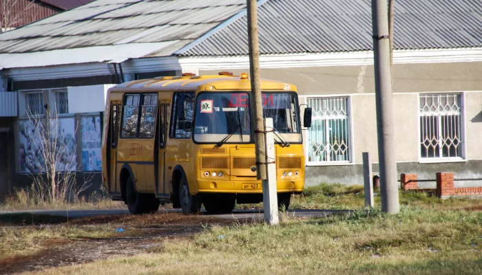 Школьники из Тюменцево смогут наконец-то начать ездить в свою школу