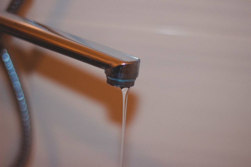 Вода, кран, ванная