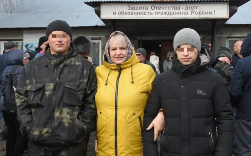 В Алтайском крае мобилизовали троих братьев из одной семьи