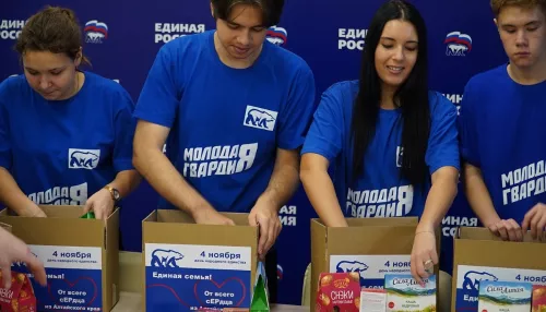 Алтайские единороссы отправили в Крым подарки для семей мобилизованных