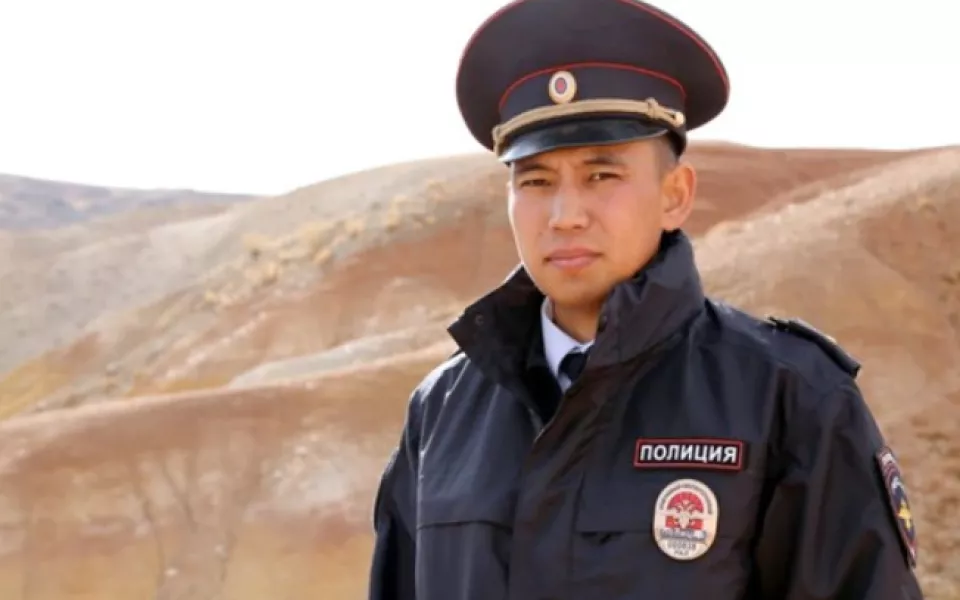 На Алтае полицейский с Марса борется за звание лучшего участкового страны