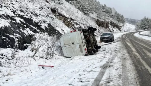 Ухудшившиеся погодные условия привели к семи авариям в один день на Алтае