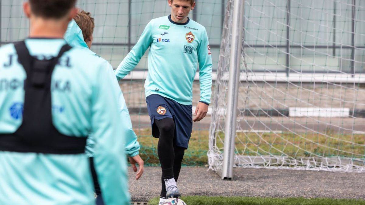 Медицинский департамент ПФК ЦСКА получил первую партию продукции "Эвалар" для своих спортсменов