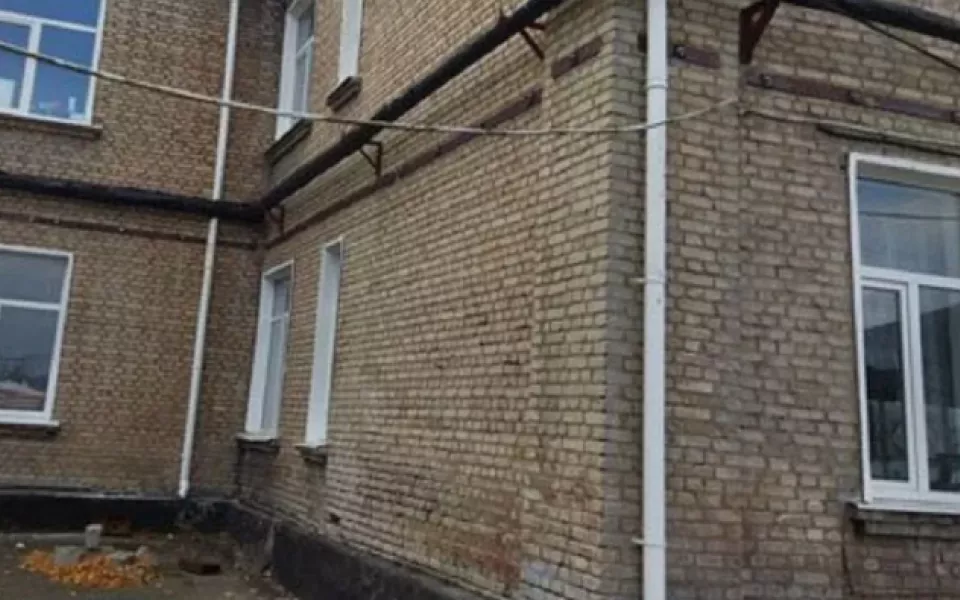 Алтайские строители отремонтировали школу и ДК в ЛНР