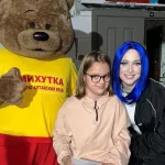 Блогер и певица МIA Бойко исполнила мечту особенной девочки из Бийска