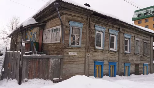 Разрушены временем. Что за вековые дома в центре Барнаула попали под снос