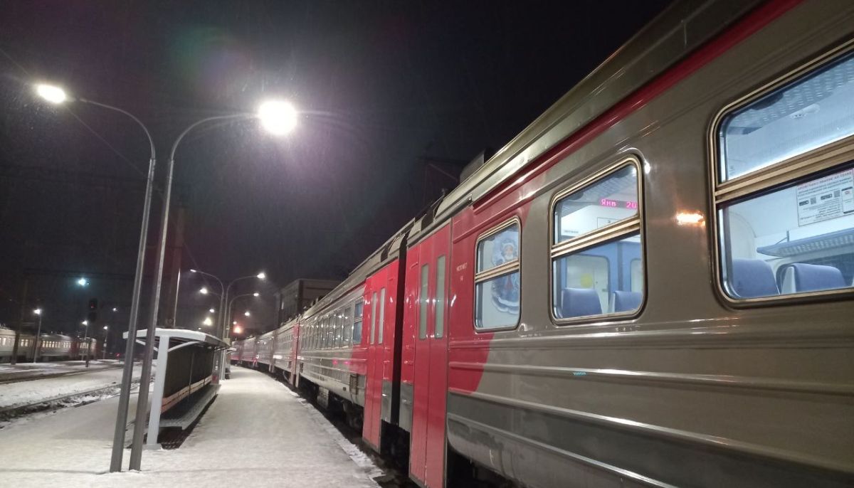 Барнаул славгород пригородный. Ускоренный поезд. Поезд Барнаул. Поезда Алтайский край.