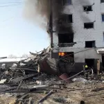 Момент взрыва газа в доме на Сахалине попал на видео