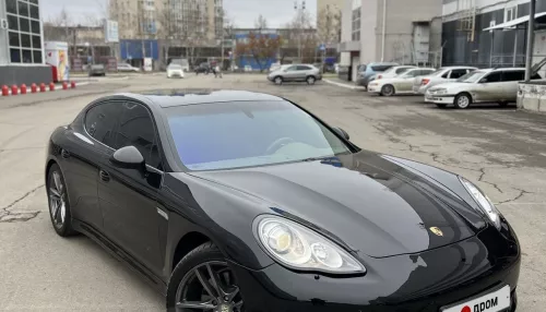 В Барнауле продают черный Porsche Panamera за 2,8 млн рублей