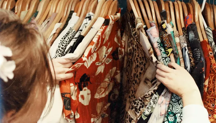 Жительница Алтайского края обокрала маркетплейс, чтобы обновить гардероб к весне