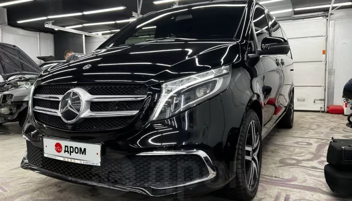 В Барнауле вместительный Mercedes-Benz продают за 6,7 млн рублей