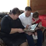 Потенциал не исчерпан: в Барнауле пара воспитывает семерых детей