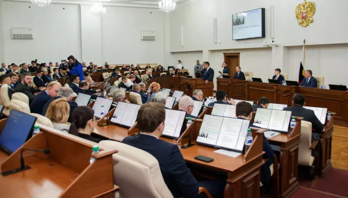 Бюджет, наука и отзыв депутатов: как прошла ноябрьская сессия АКЗС
