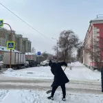 В Барнауле 50 должников по алиментам отправили очищать улицы от снега