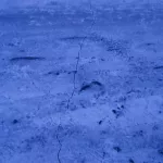 В Алтайском крае от сильного мороза потрескалась земля