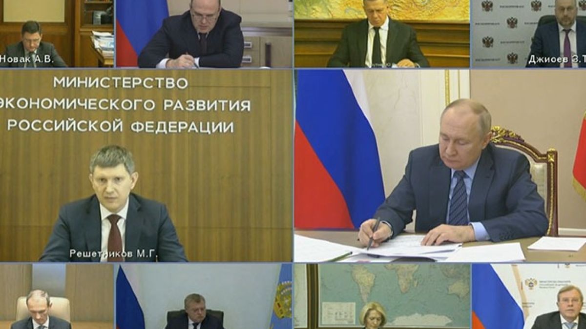 Совещании членов Правительства РФ с Президентом РФ Владимиром Путиным