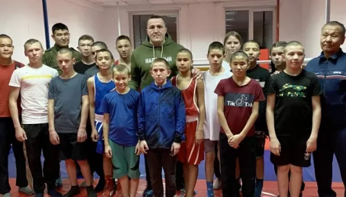 Известный боксер Денис Лебедев побывал в Республике Алтай
