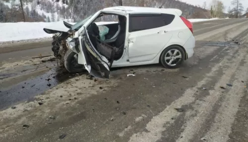На Алтае женщина погибла и двое детей пострадали в ДТП на Семинском перевале