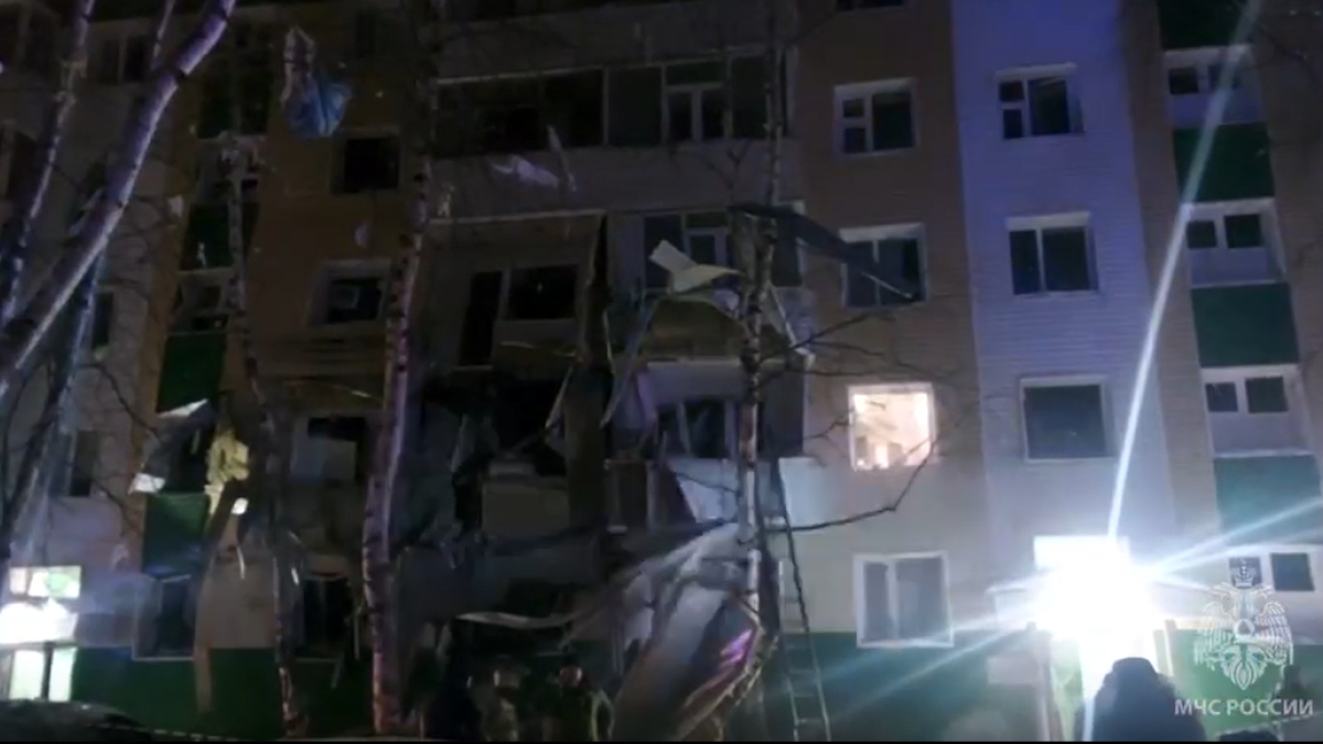Обрушение части жилого дома в Нижневартовске
