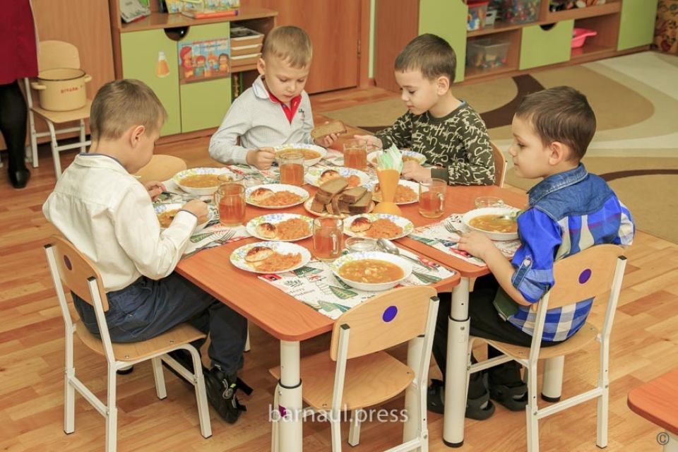 Питание в детском саду №131 Барнаула