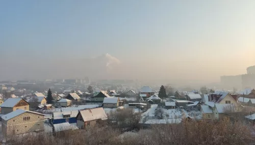 Жители Барнаула и Бийска наблюдают смог. Комментарий синоптиков