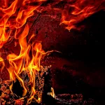 Пожарные ликвидировали возгорания в многоквартирных домах в Барнауле и Бийске