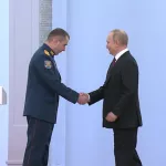 Путин наградил уроженца Алтайского края медалью Золотая Звезда
