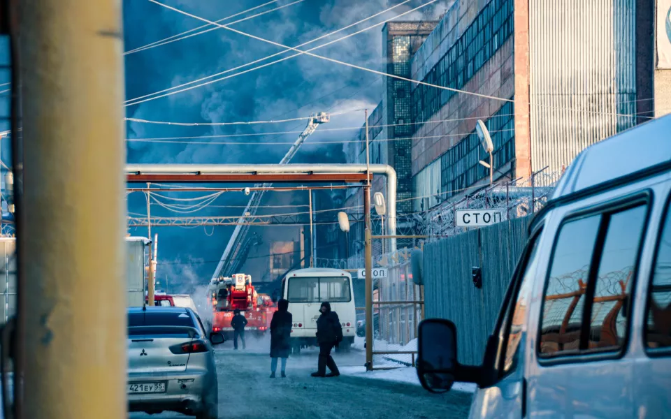 На горевшем в Барнауле предприятии Нортек продлили время простоя работникам