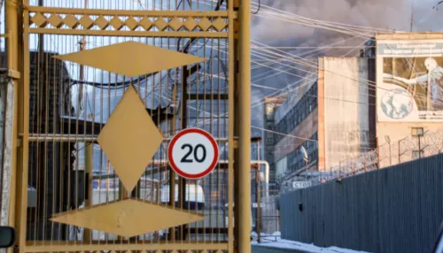 В Барнауле спустя сутки потушили возгорание на шинном комбинате