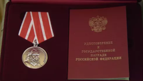 Путин удостоил государственных наград пятерых жителей Алтайского края