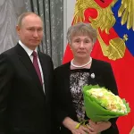 Путин удостоил государственными наградами врачей из Алтайского края