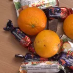 Жителям Алтайского края рассказали, как выбирать мандарины и конфеты