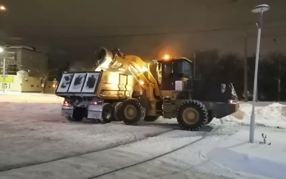 Власти Бийска готовы потратить около 2,5 млн рублей за вывоз снега с улиц