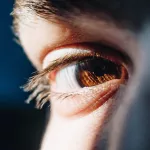 Что такое катаракта, как она возникает и как не потерять зрение