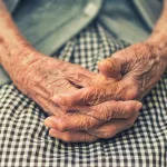 В Барнауле мошенники обвели вокруг пальца 97-летнюю бабушку