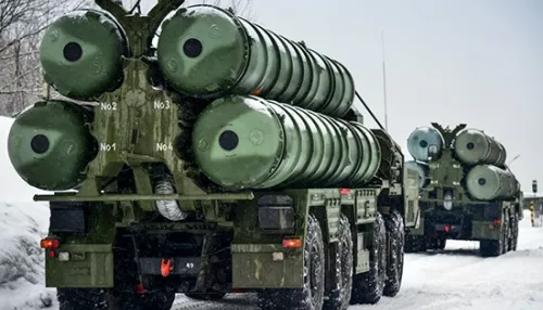 Ракетные системы отразили атаку беспилотников в небе над Сибирью