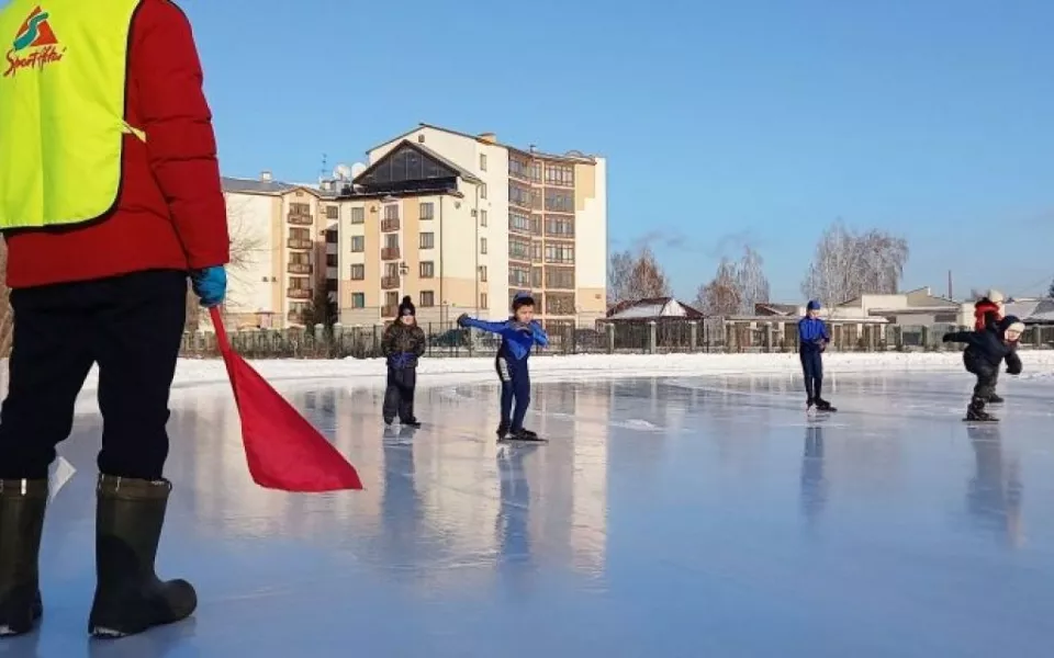Барнаул готовится к проведению соревнований по конькобежному спорту