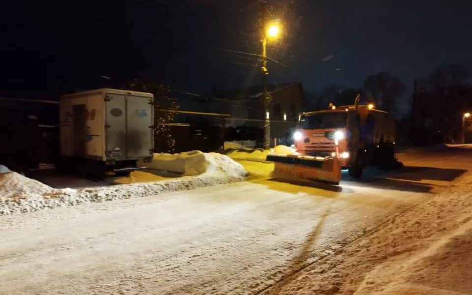 Власти города рассказали, сколько снега убрали с улиц Барнаула