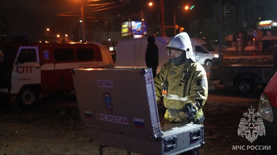 Пожар в ТЦ на ​Попова, 214 в Барнауле