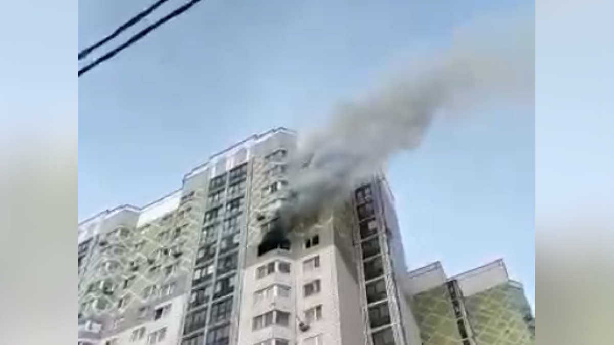 Пожар в многоэтажке Москвы