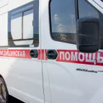 Мать с задыхающимся ребенком выгнали из скорой за неуплату 100 тысяч рублей