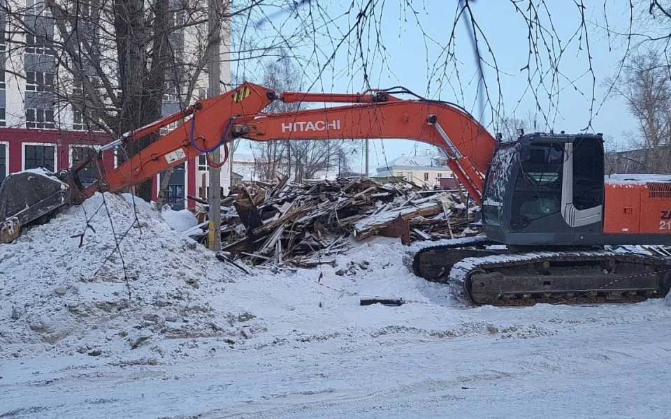 В Барнауле в ближайшее время снесут пять аварийных домов