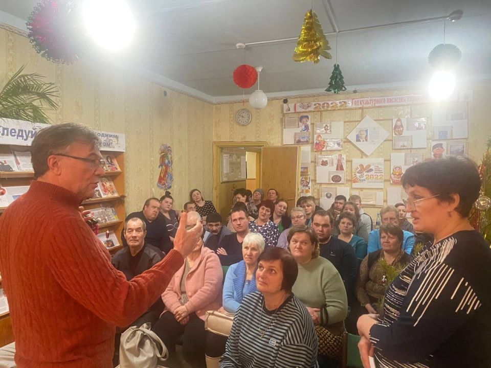 Встреча Александра Терентьева с жителями Крутихинского района