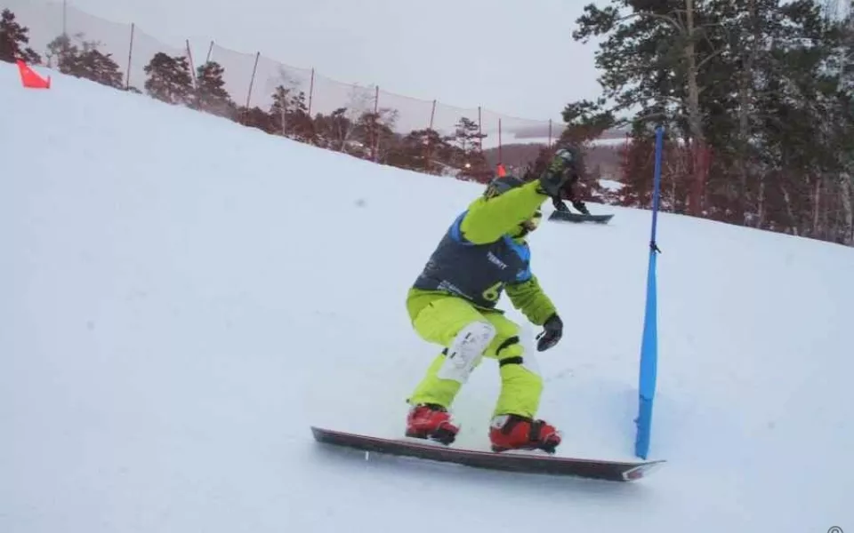 Алтайские спортсмены завоевали шесть медалей на чемпионате Сибири по сноуборду
