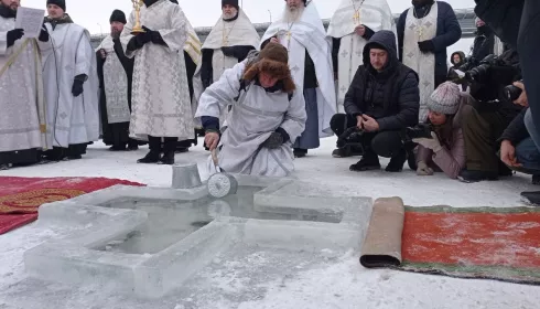 Где в Алтайском крае в этом году искупаться в Крещение: список купелей